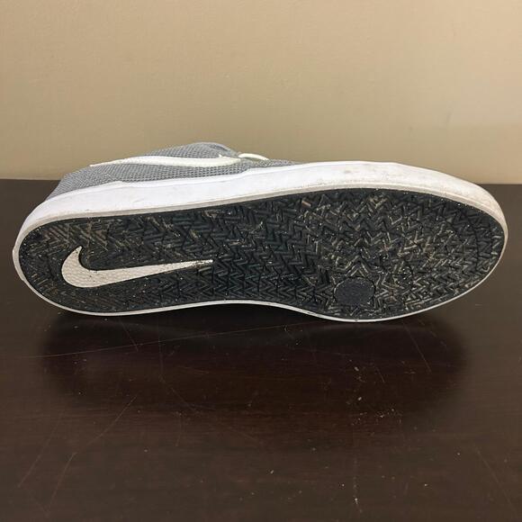 Nike SB Check Solarsoft Women's Skate Shoes - Picture 7 of 7